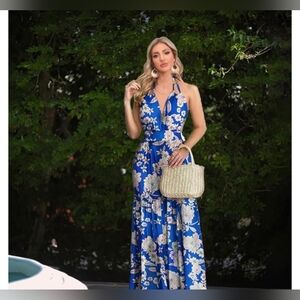 Elegant Floral Blue Maxi Dress